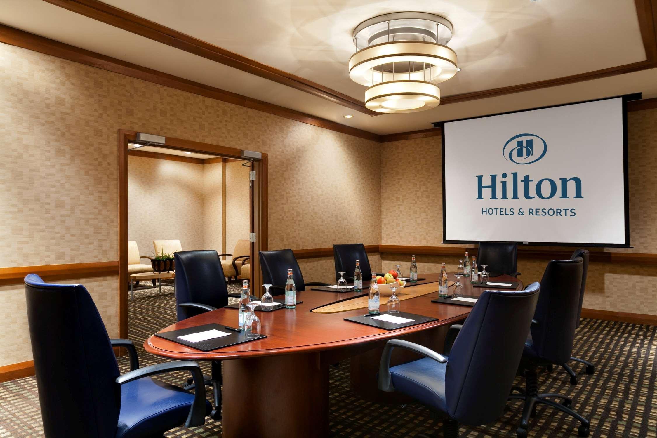 Hilton Memphis Hotel Bagian luar foto